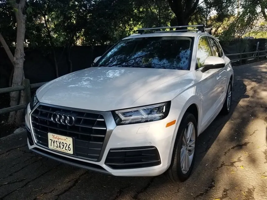 2018 Audi Q5 Premium Plus photo 1