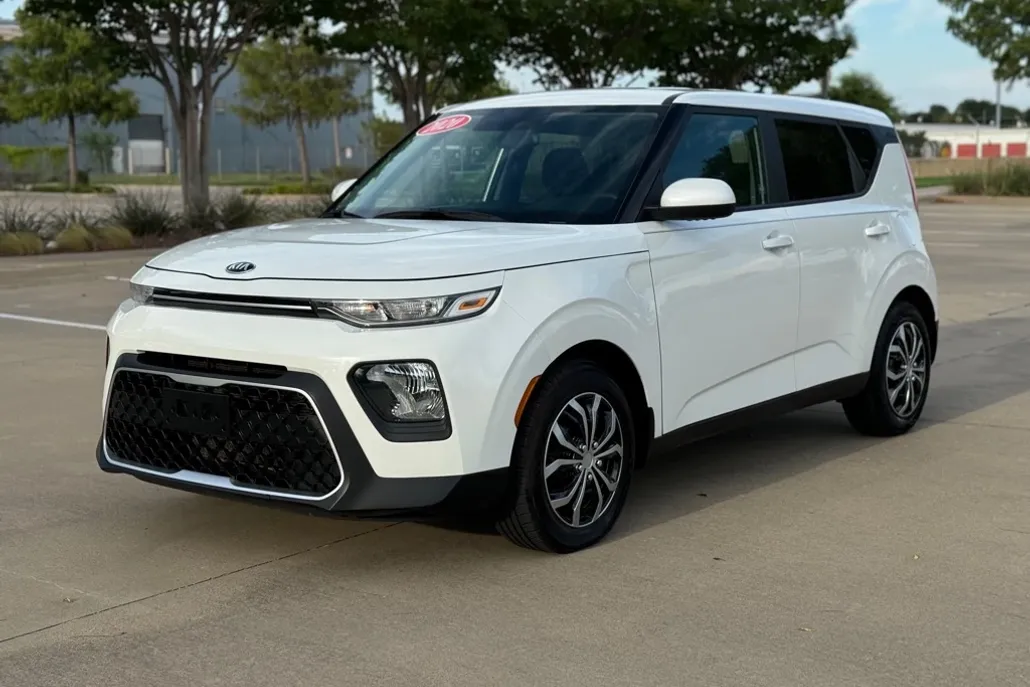 2020 Kia Soul EX photo 1