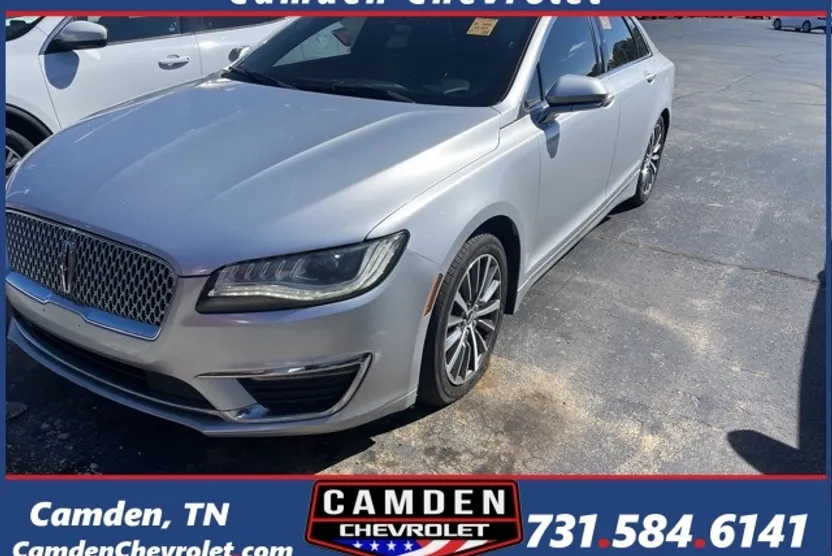 2019 Lincoln MKZ Standard photo 1