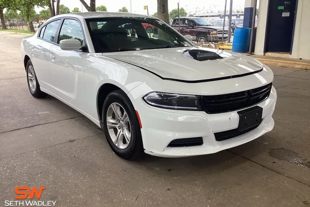 2022 Dodge Charger SXT photo 1