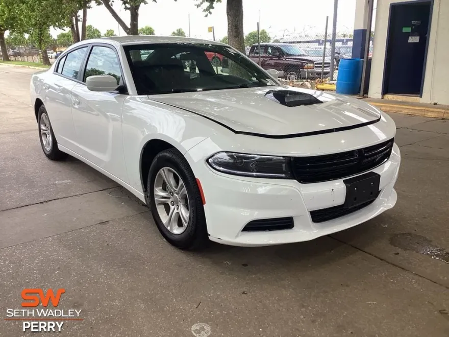 2022 Dodge Charger SXT photo 1