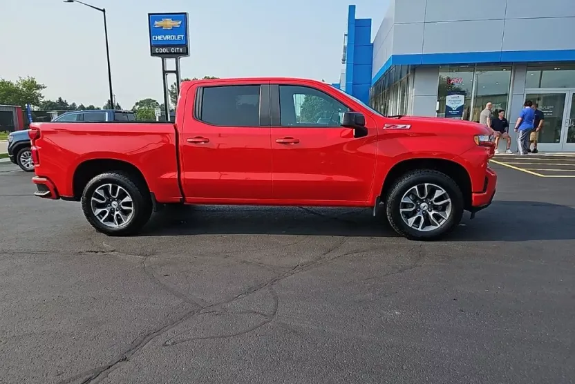 2019 Chevrolet Silverado 1500 RST photo 1