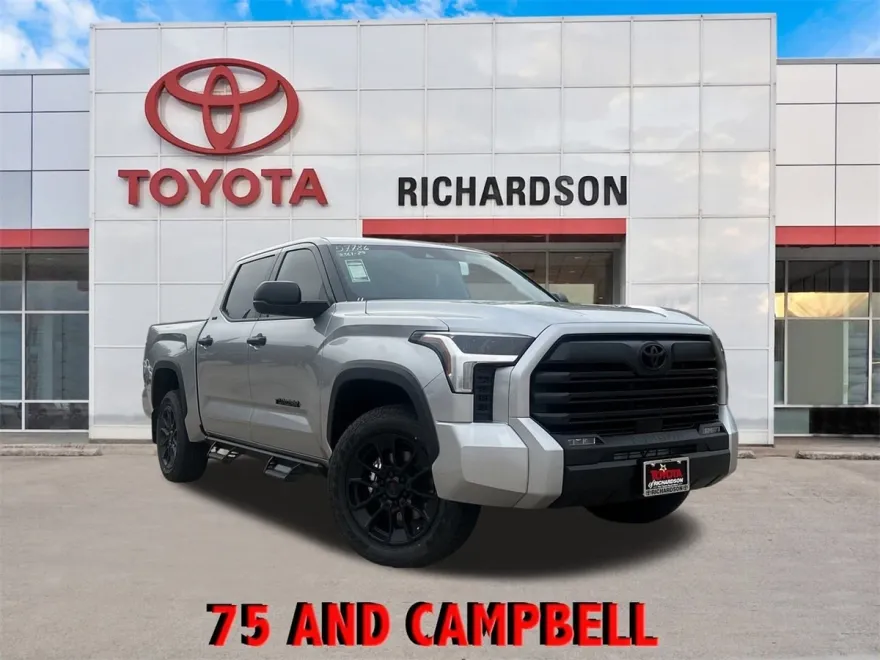 2025 Toyota Tundra SR5 CrewMax photo 1