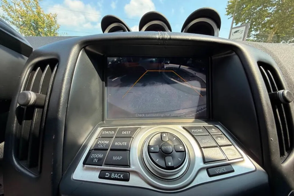 2016 Nissan 370Z Touring photo 1