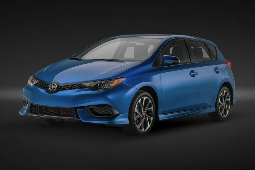 2016 Scion iM Base photo 1