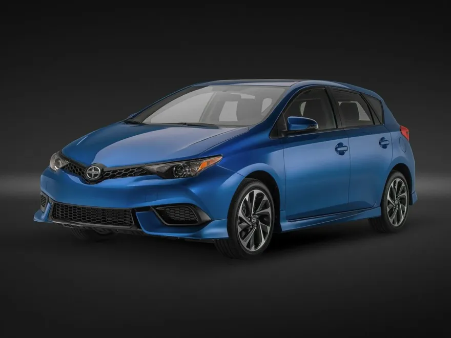 2016 Scion iM Base photo 1