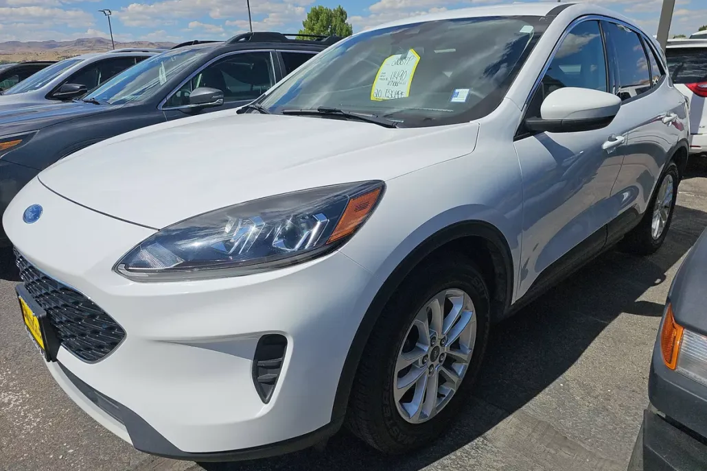 2020 Ford Escape SE photo 1