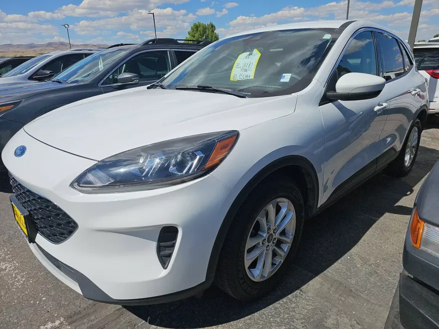 2020 Ford Escape SE photo 1