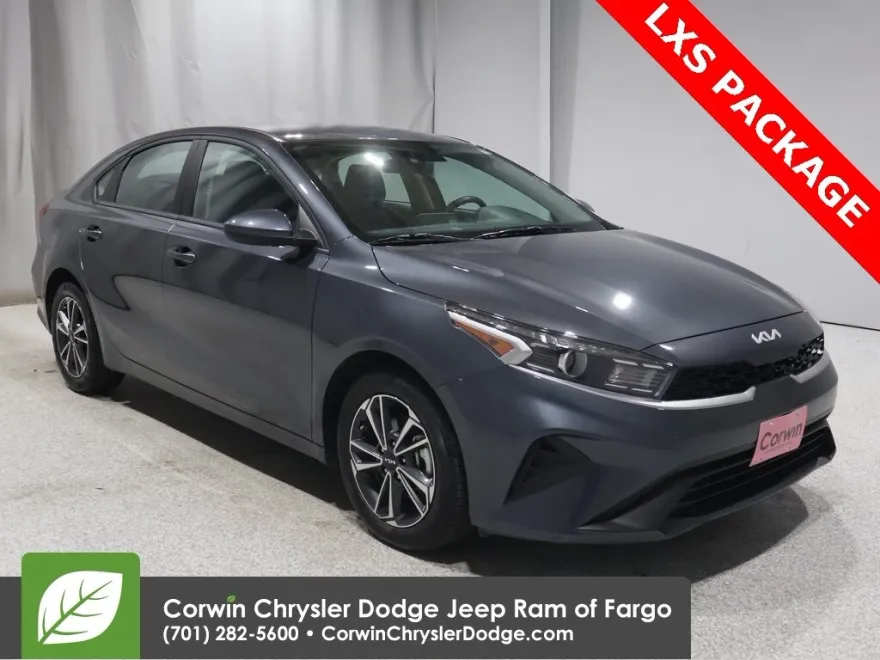 2024 Kia Forte LXS photo 1