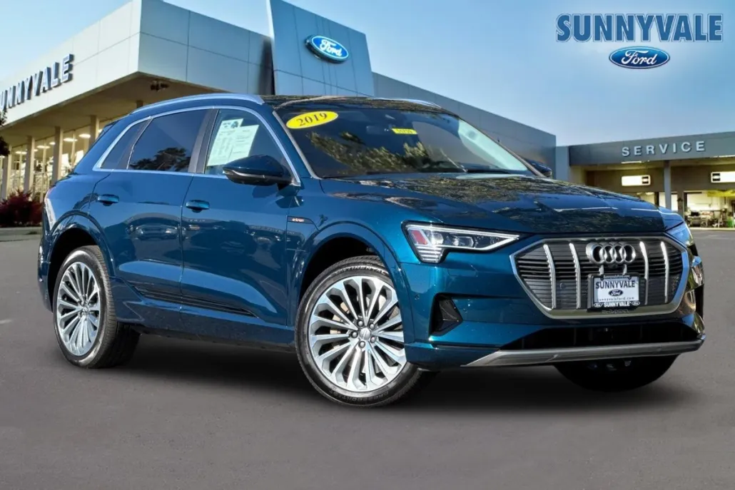 2019 Audi e-tron Prestige photo 1