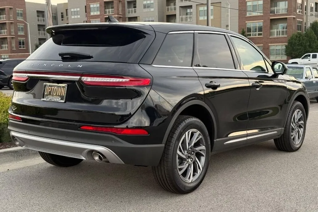 2025 Lincoln Corsair Premiere photo 1
