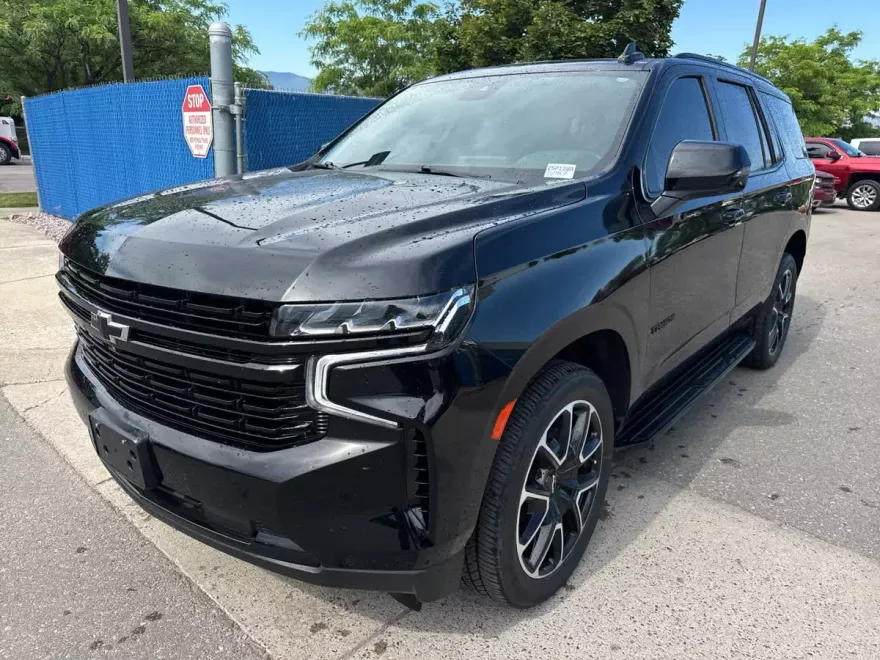 2023 Chevrolet Tahoe RST photo 1