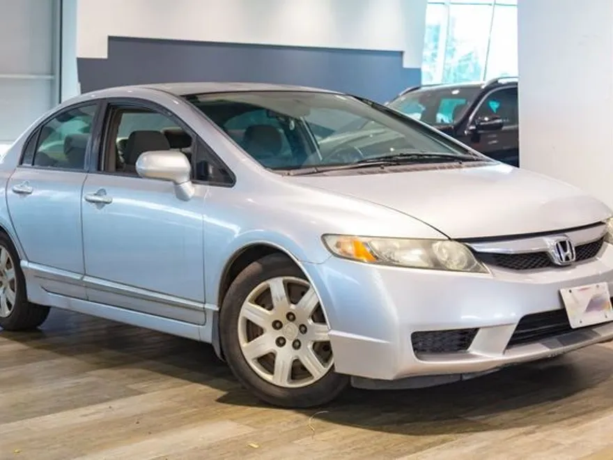 2010 Honda Civic LX photo 1