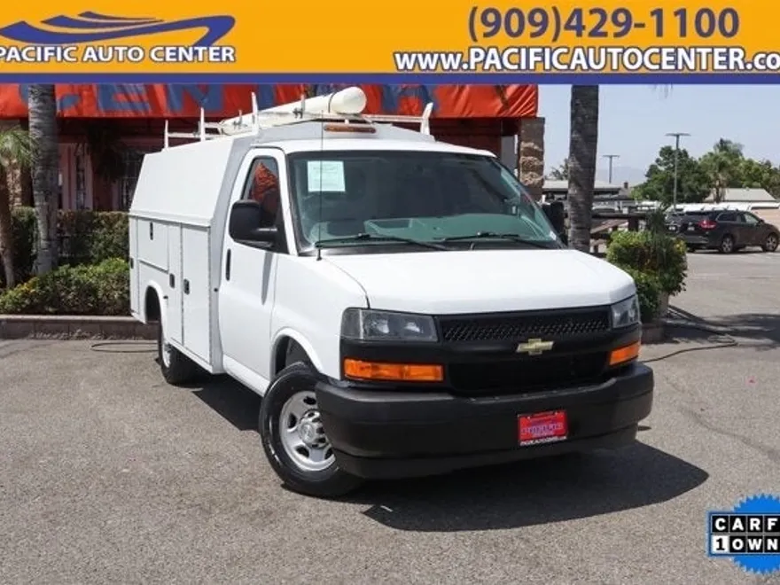 2018 Chevrolet Express 3500 Work Van photo 1