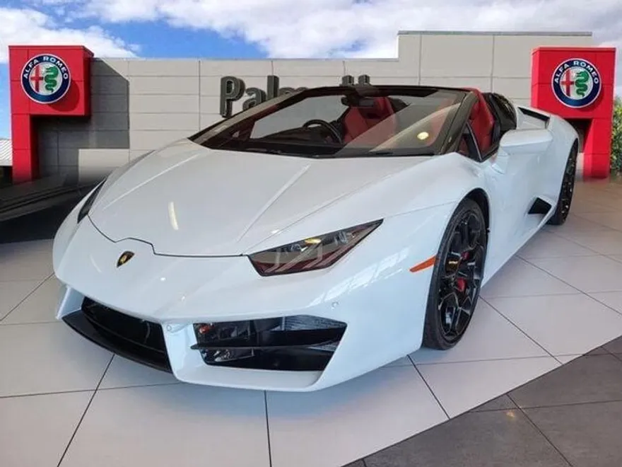 2018 Lamborghini Huracan RWD photo 1