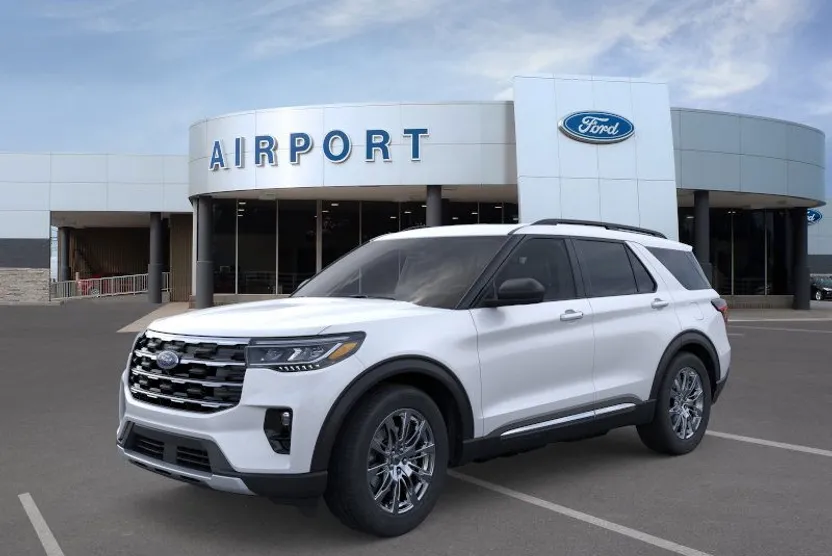2025 Ford Explorer photo 1