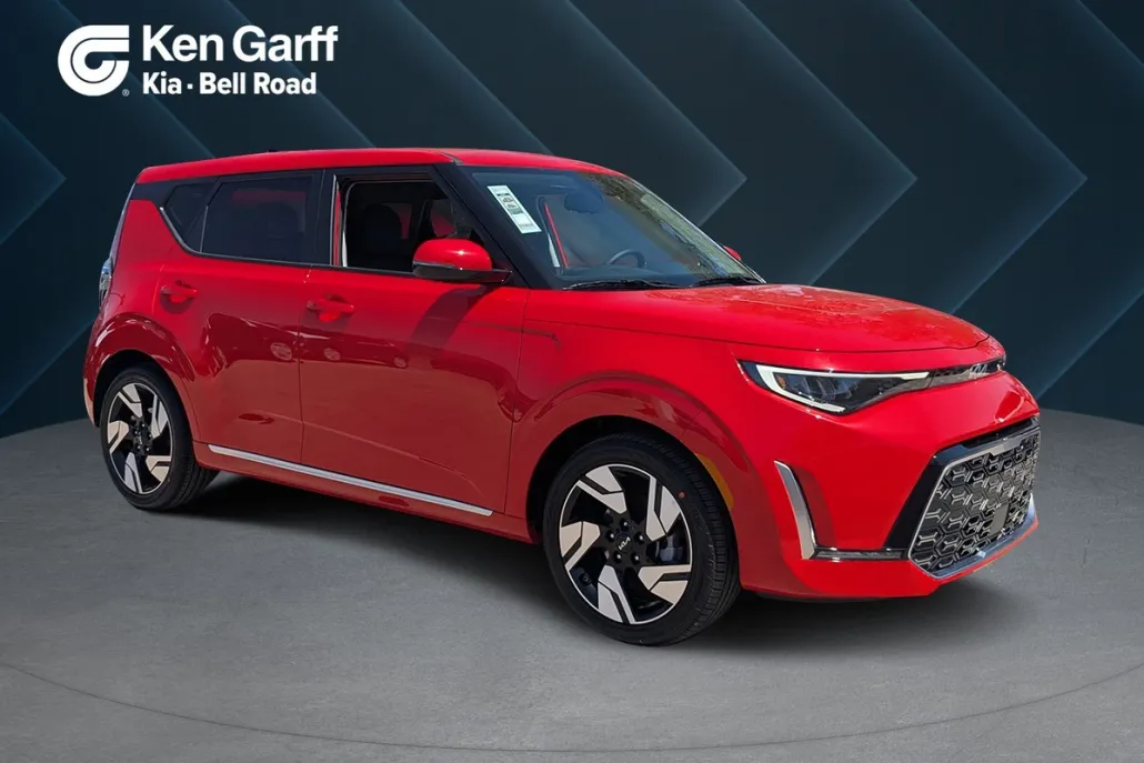 2025 Kia Soul GT-Line photo 1