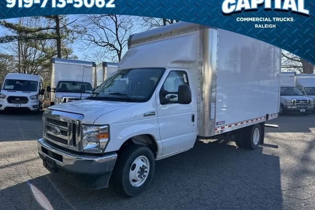 2025 Ford E-350 Base photo 1