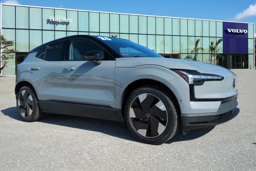 2025 Volvo EX30 Ultra photo 1