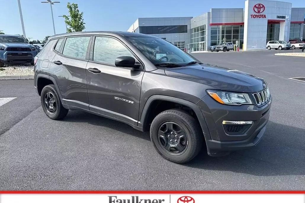 2021 Jeep Compass Sport photo 1