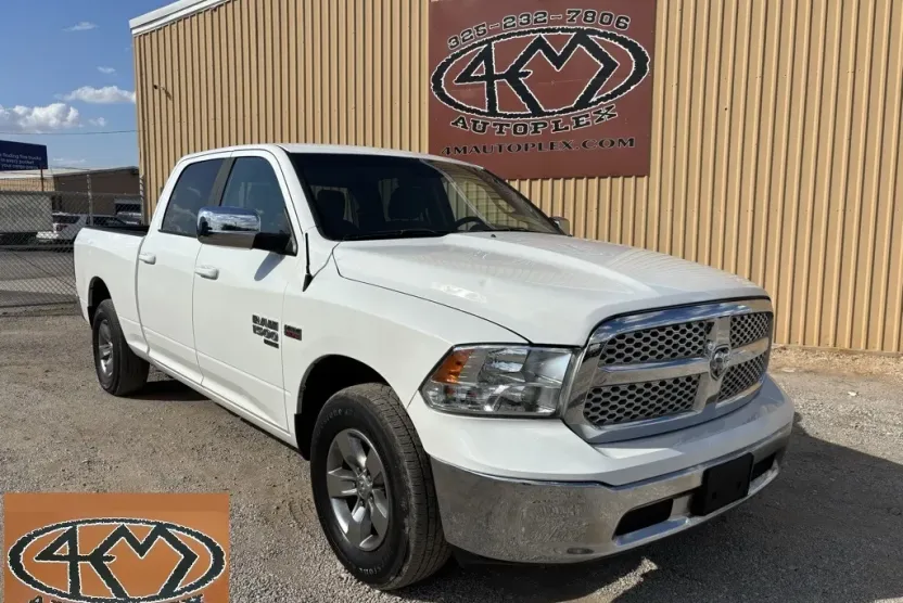 2019 Ram 1500 Classic SLT photo 1