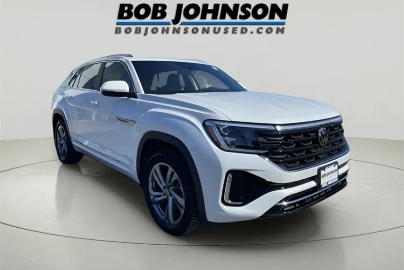 2024 Volkswagen Atlas Cross Sport SEL R-Line photo 1