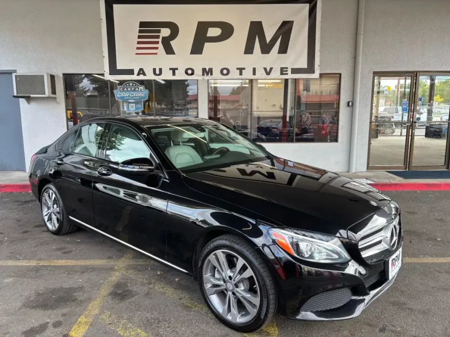 2017 Mercedes Benz C 300 4MATIC Sedan photo 1