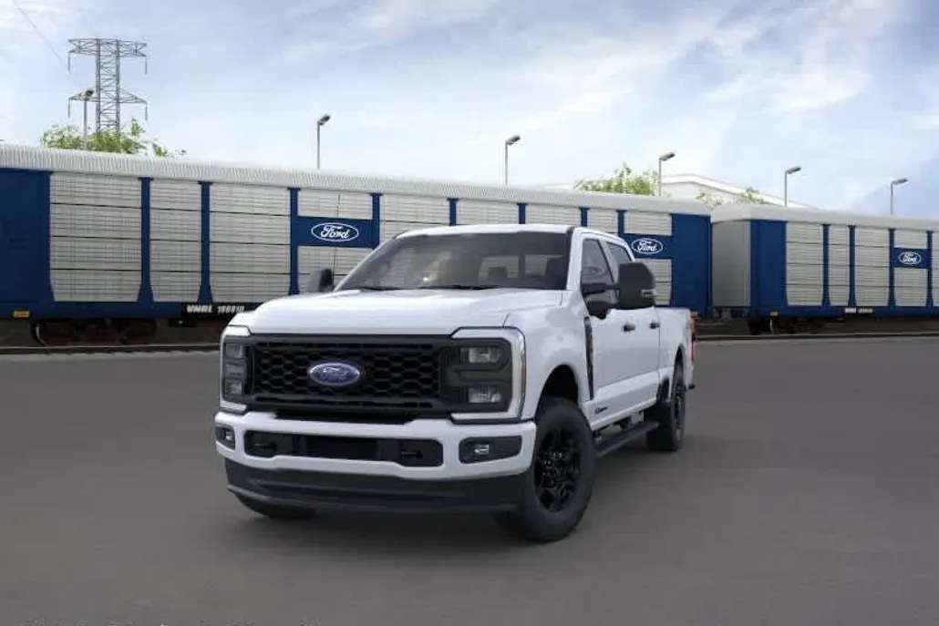 2025 Ford F-350 XL photo 1