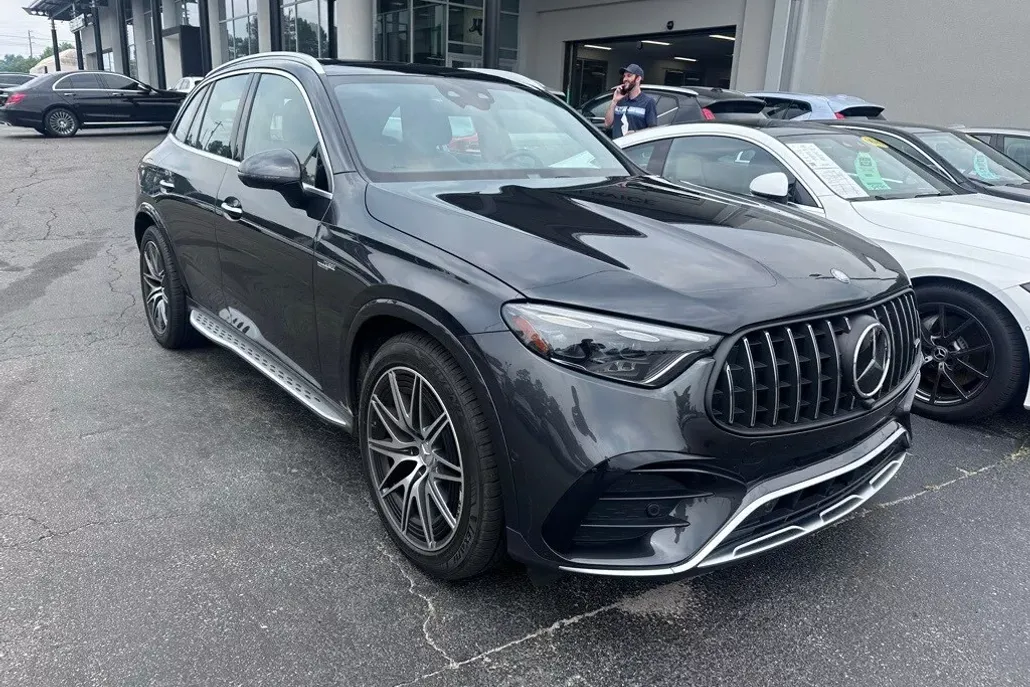 2024 Mercedes Benz GLC AMG 43 photo 1