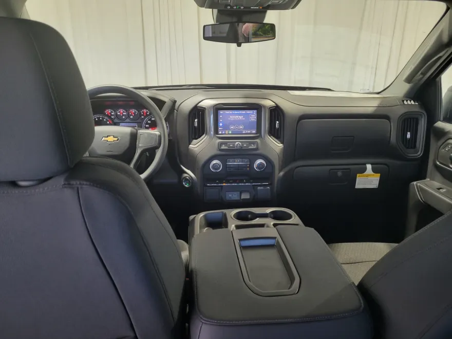 2026 Chevrolet Silverado 1500 Custom photo 1