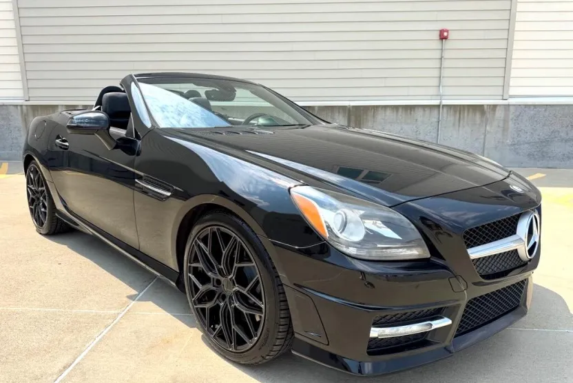 2012 Mercedes Benz SLK 350 photo 1