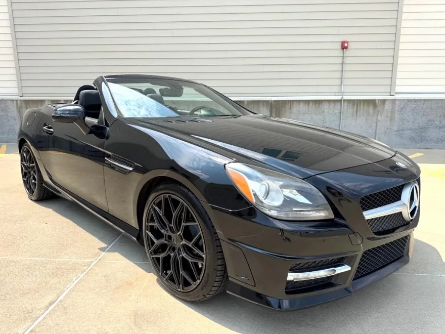2012 Mercedes Benz SLK 350 photo 1