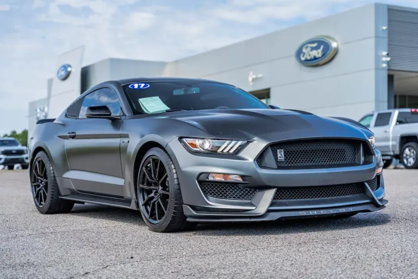 2017 Ford Mustang Shelby GT350 photo 1