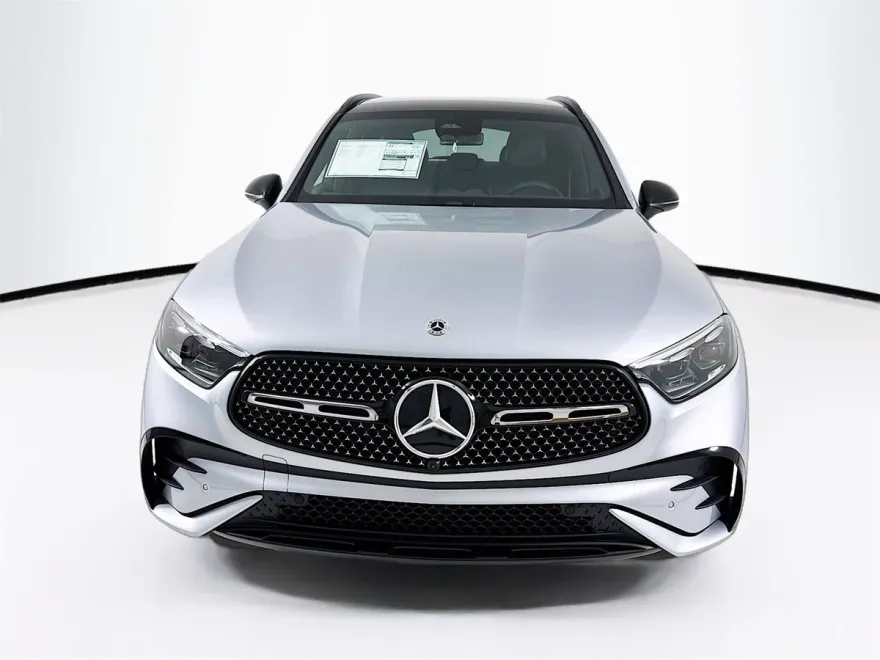 2026 Mercedes Benz GLC 300 photo 1