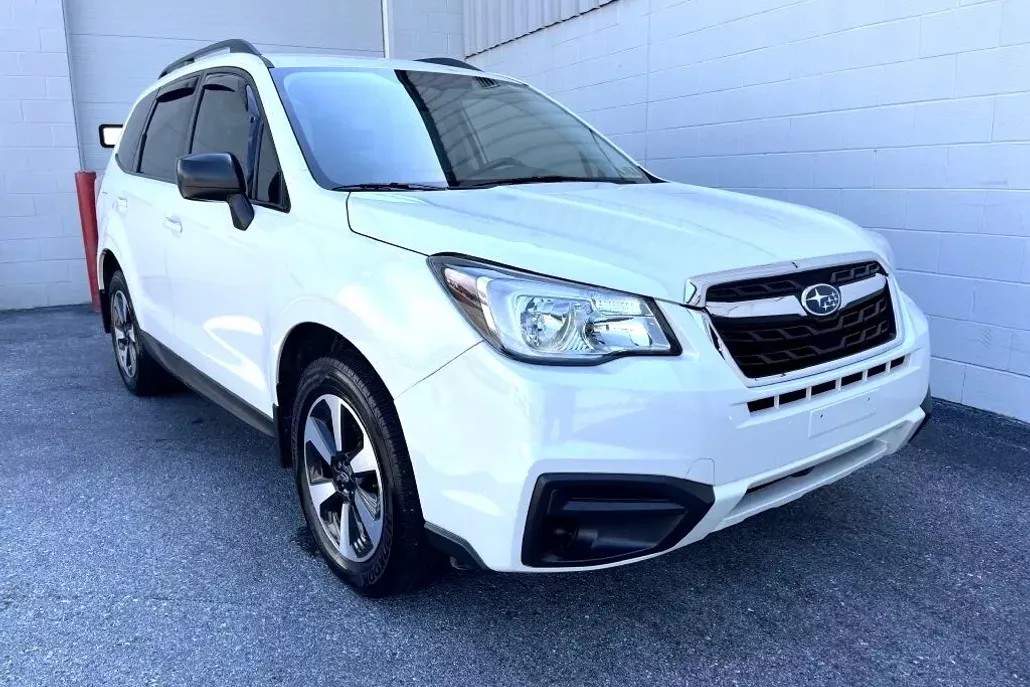 2018 Subaru Forester 2.5i photo 1