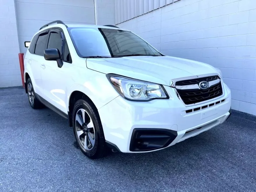 2018 Subaru Forester 2.5i photo 1