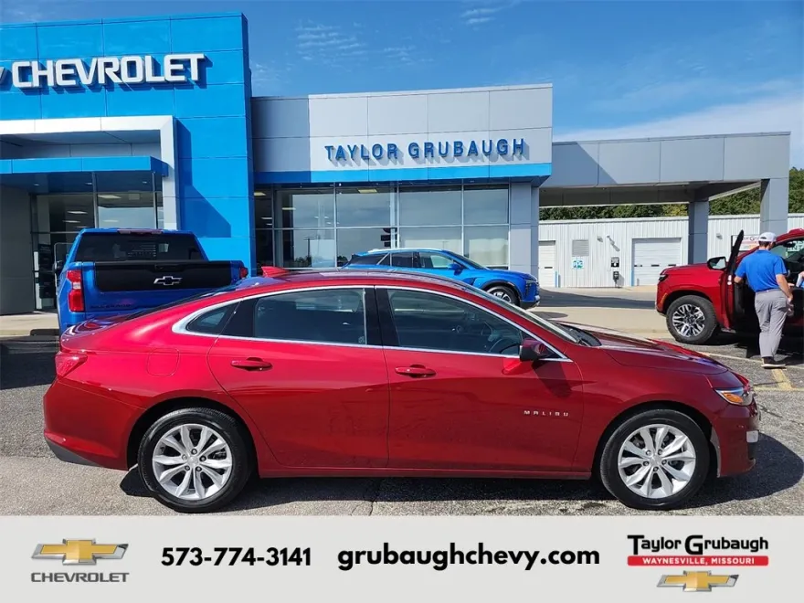 2025 Chevrolet Malibu 1LT photo 1