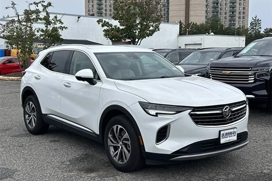 2022 Buick Envision Essence photo 1