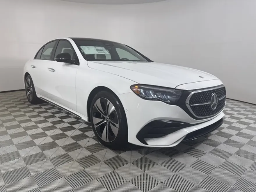 2026 Mercedes Benz E 350 4MATIC photo 1