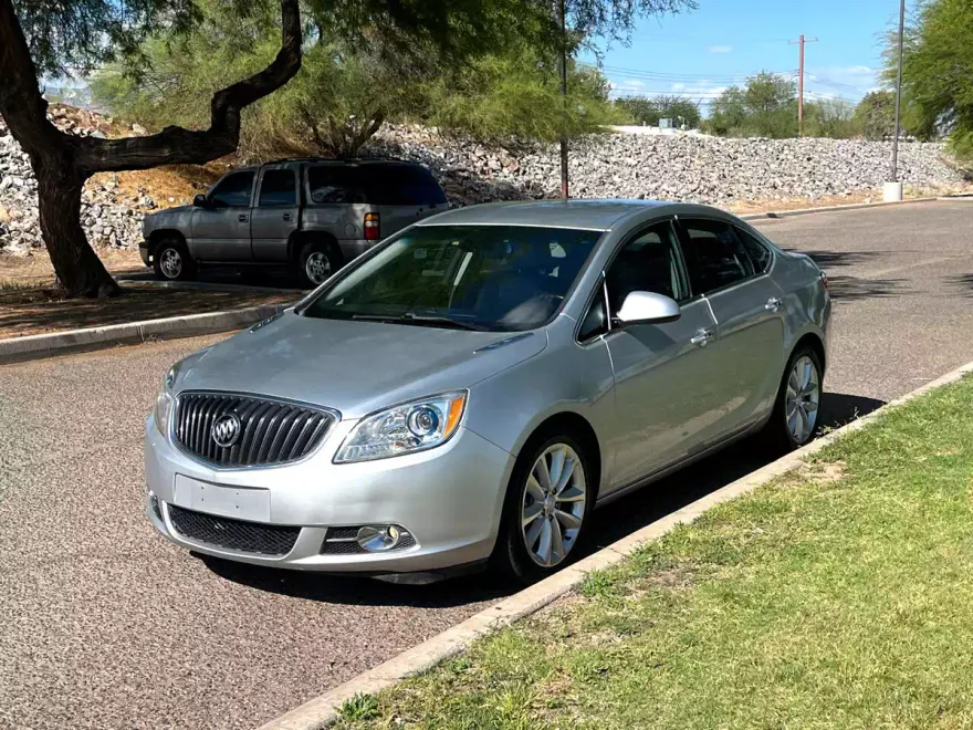 2013 Buick Verano Convenience photo 1