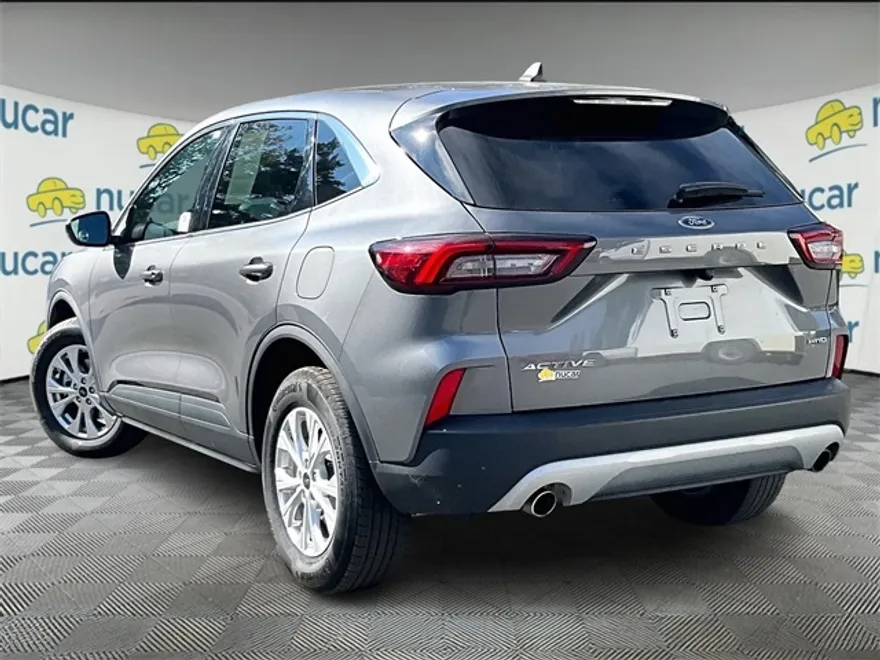 2024 Ford Escape Active photo 1