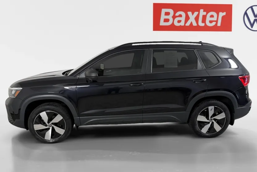 2023 Volkswagen Taos S photo 1