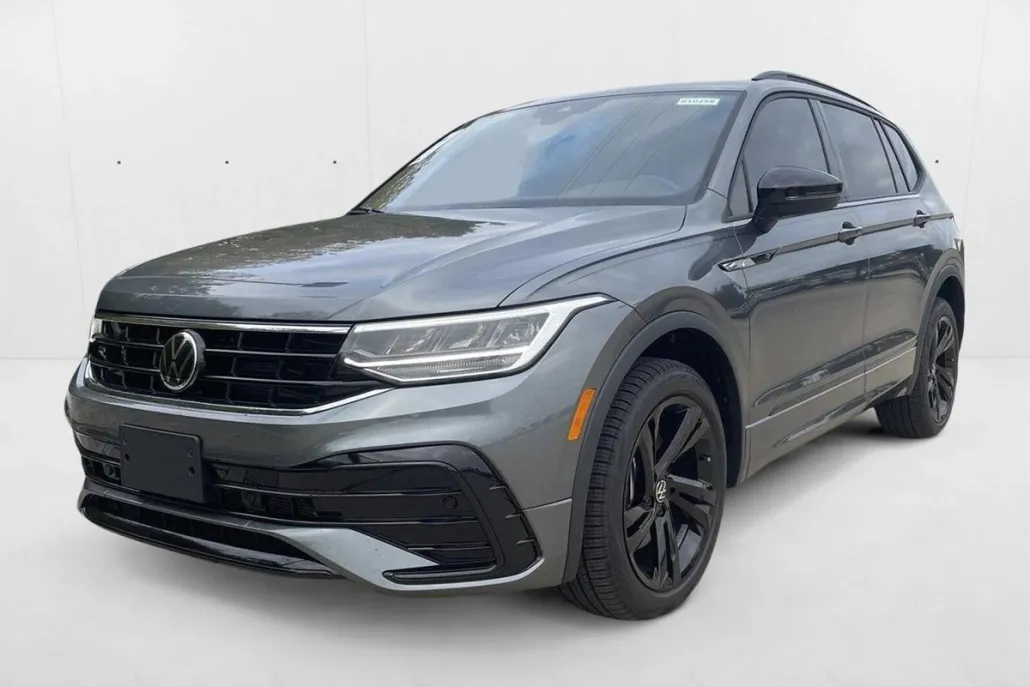 2024 Volkswagen Tiguan SE R-Line Black photo 1