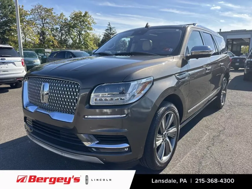 2018 Lincoln Navigator Black Label photo 1