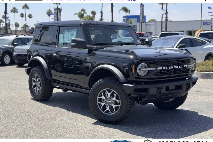 2025 Ford Bronco Badlands photo 1