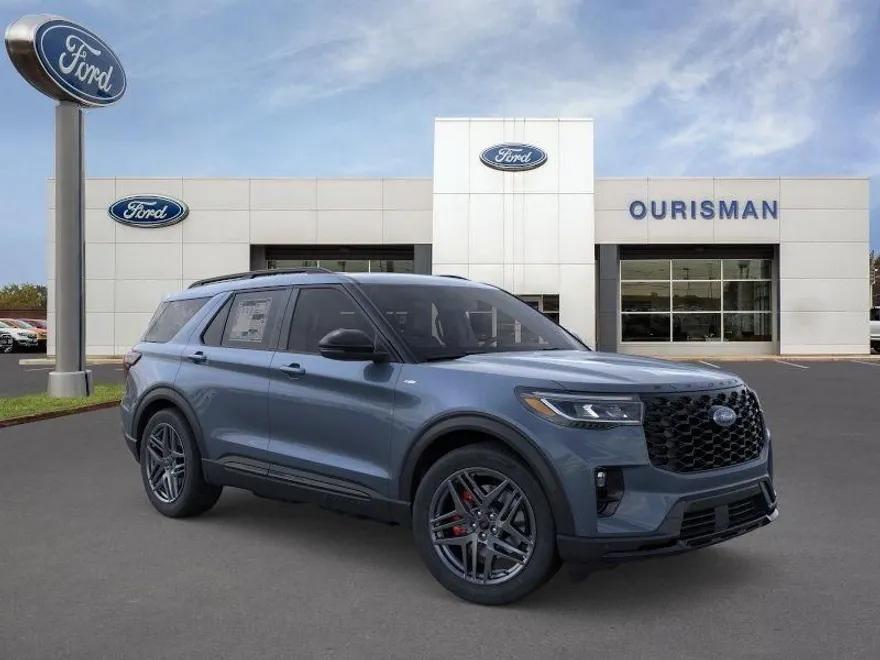 2025 Ford Explorer ST-Line photo 1
