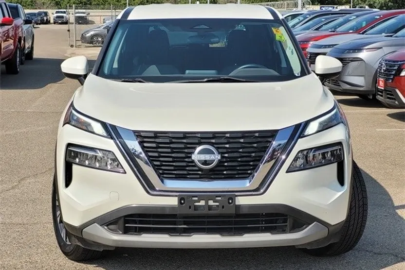 2023 Nissan Rogue SV photo 1