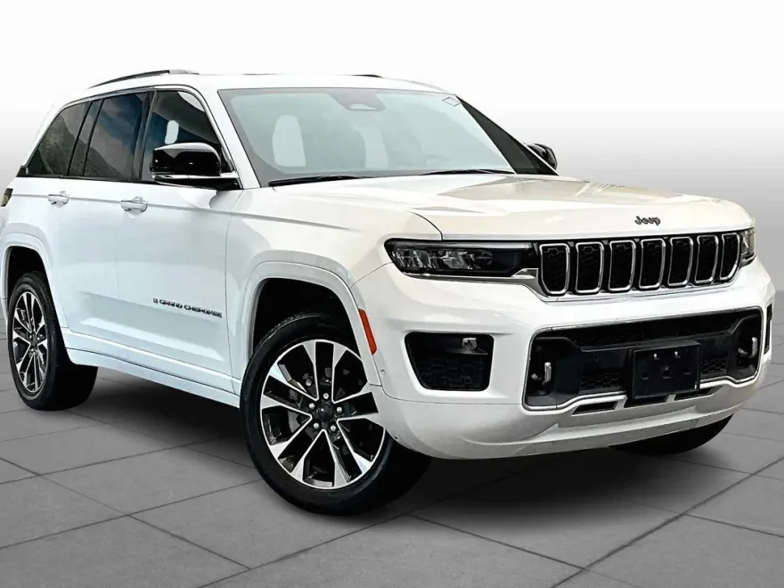 2022 Jeep Grand Cherokee Overland photo 1