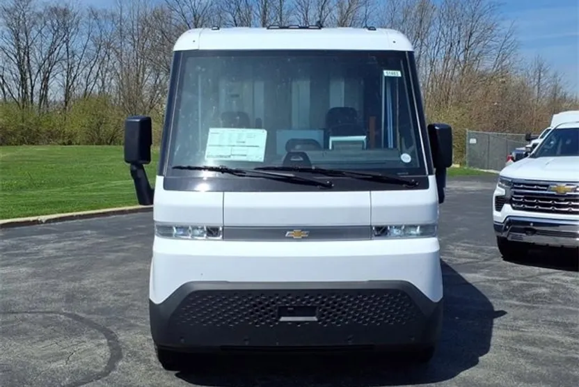 2025 Chevrolet BrightDrop 400 photo 1