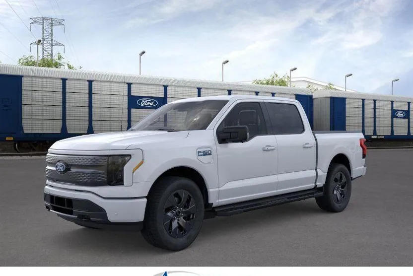2025 Ford F-150 Lightning photo 1
